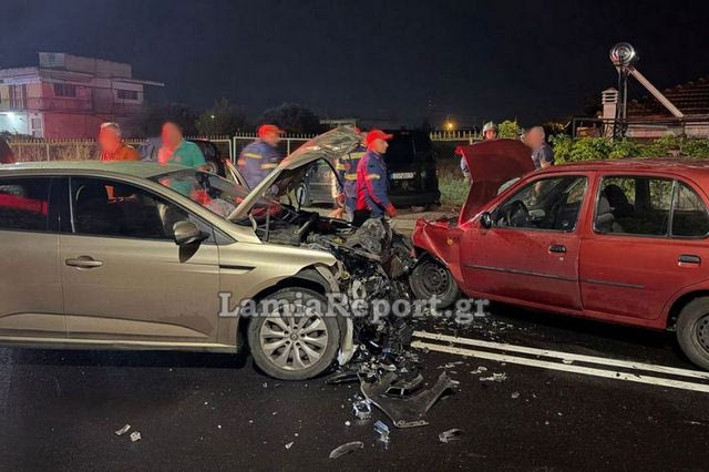 Λαμία: Κατέληξε ο ένας τραυματίας από την μετωπική σύγκρουση δύο Ι.Χ.