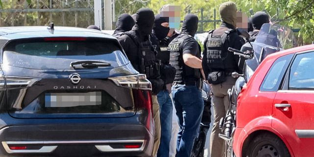 Oι συλληφθέντες κατηγορούμενοι για την εμπρηστική επίθεση στη Marfin