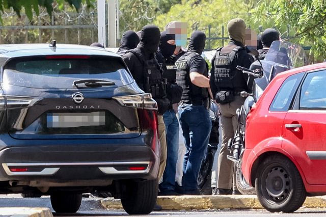 Oι συλληφθέντες κατηγορούμενοι για την εμπρηστική επίθεση στη Marfin