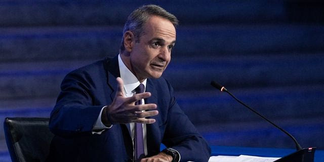 “Τόσα δίνω, πόσο δεξιά τα θες”; – Τα μηνύματα Μητσοτάκη στη ΔΕΘ