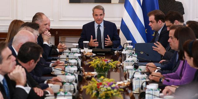 “Σεμνότητα και υπερηφάνεια”: Η οδηγία Μητσοτάκη στα στελέχη της ΝΔ