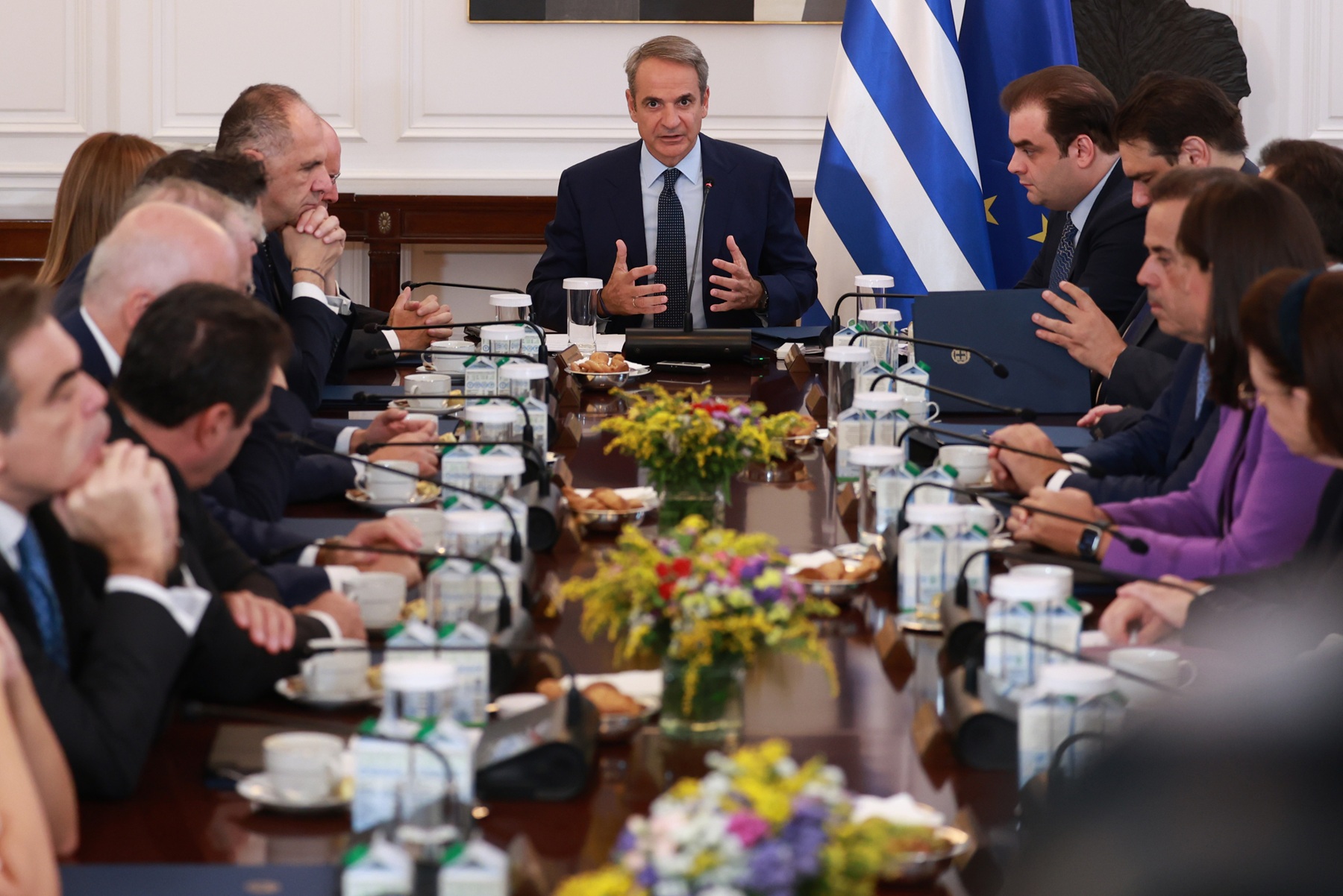 “Σεμνότητα και υπερηφάνεια”: Η οδηγία Μητσοτάκη στα στελέχη της ΝΔ