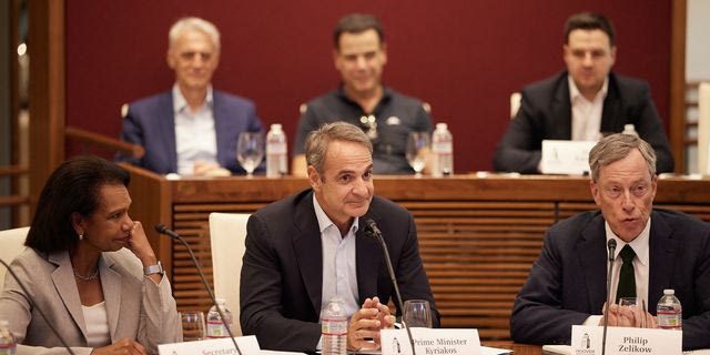 Ο Πρωθυπουργός Κυριάκος Μητσοτάκης συμμετείχε σε κλειστή συζήτηση που διοργάνωσε η General Catalyst, με τη συμμετοχή επενδυτών, ιδρυτών ταχέως αναπτυσσόμενων εταιρειών τεχνολογίας και ανώτατων στελεχών από το οικοσύστημα καινοτομίας της Silicon Valley, στο στο Σάν Φρανσίσκο
