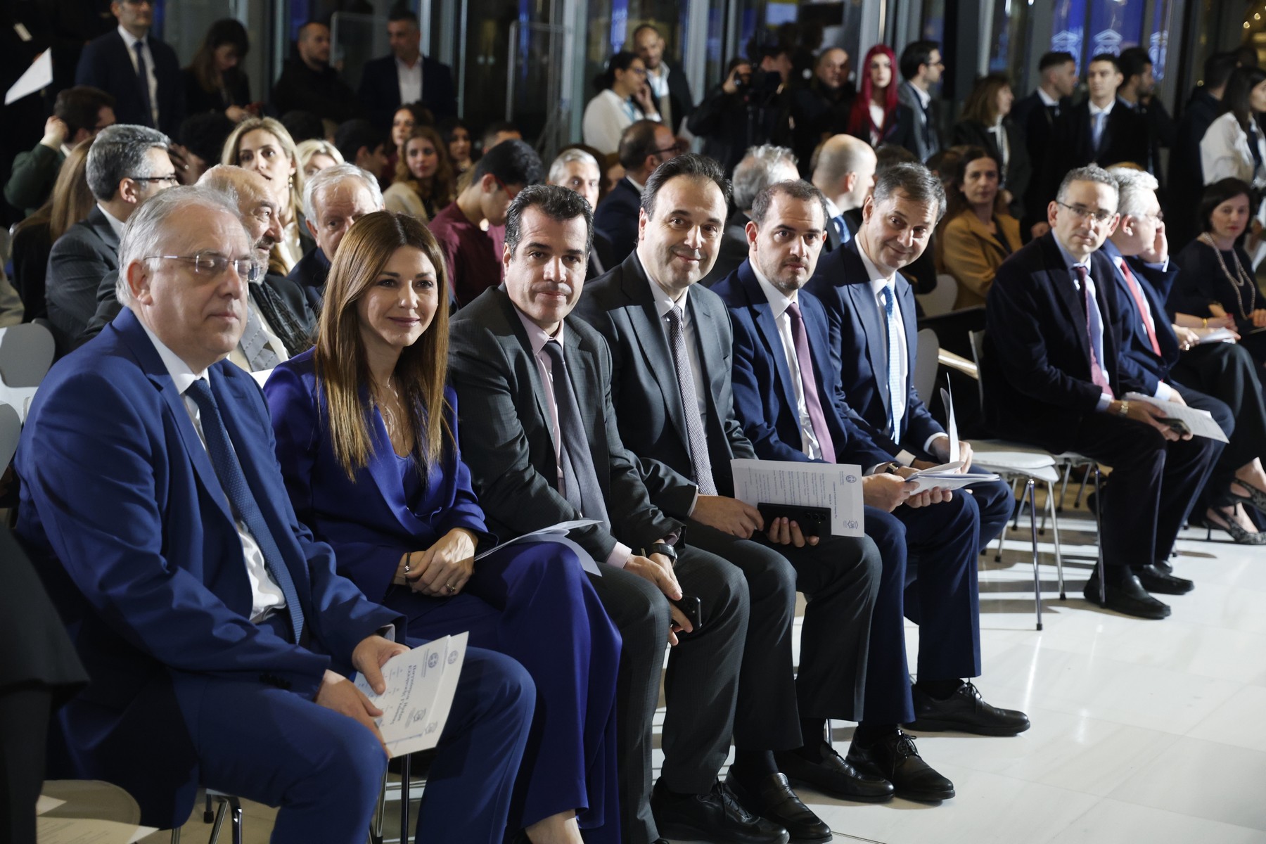 Η “πάλη των τάξεων” στο εσωτερικό της ΝΔ