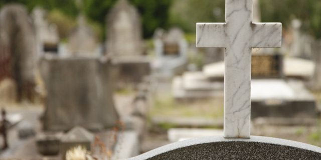 Κεφαλονιά: Έβγαλε… κηδειόσημο για τον αδελφό του μετά από καβγά