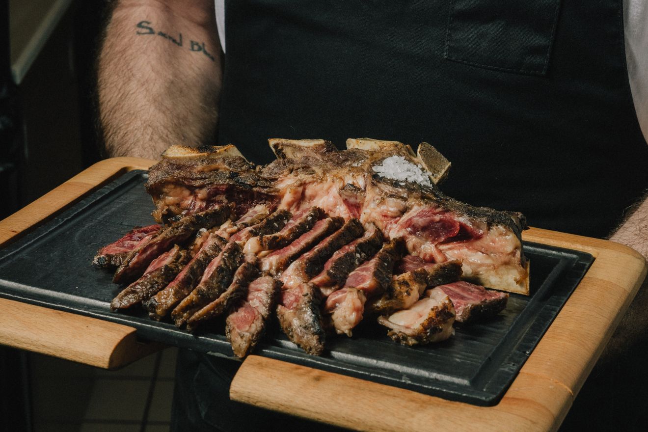 Το Brutus Tavern επιστρέφει στο Κολωνάκι στις 17 Σεπτεμβρίου
