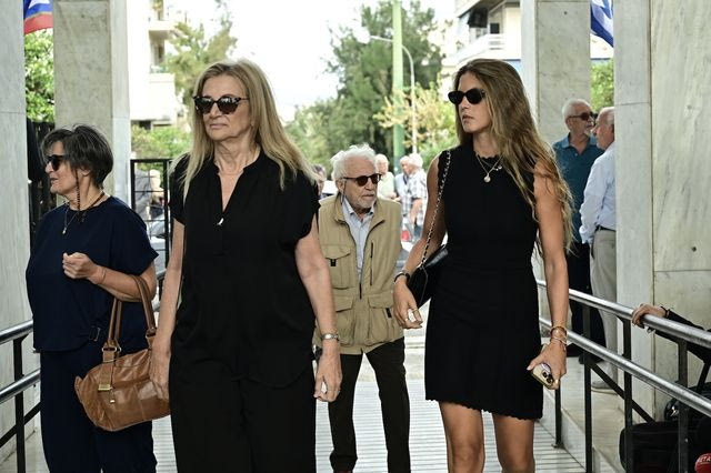 Μαργαρίτα Παπανδρέου: “Θα σε ξαναβρίσκω σε όσα αγαπούσες” – Ο συγκινητικός επικήδειος της εγγονής της
