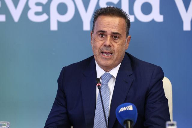 Το πλάνο για μείωση της τιμής της ηλεκτρικής ενέργειας κατά 30% έως το 2029 – LIVE ΕΙΚΟΝΑ