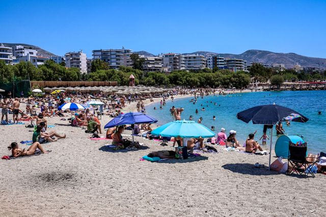 Βουλιαγμένη: Άγριος καβγάς ηλικιωμένων για μια ξαπλώστρα – Νεκρός 82χρονος