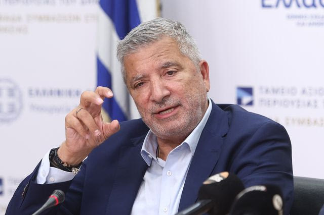 Διευκρινίσεις Πατούλη για τα ιατρεία που είναι εταίρος και τις δομές στη Θεσσαλονίκη