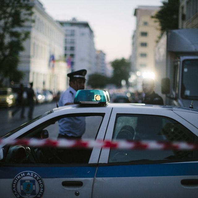 Επίθεση με μαχαίρι σε 29χρονο στο κέντρο της Αθήνας – Σοβαρά τραυματισμένος