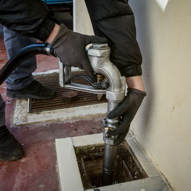 Στις 30 Σεπτεμβρίου τα μέτρα για καύσιμα, στις 14 Οκτωβρίου για πετρέλαιο θέρμανσης