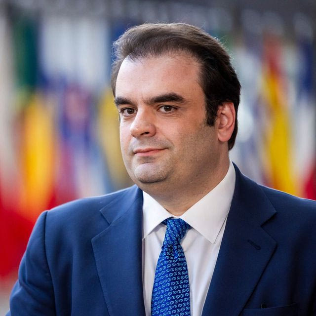 Η Ευρώπη να επιταχύνει την ενεργειακή της ανεξαρτησία – “Πιο επείγον από ποτέ”