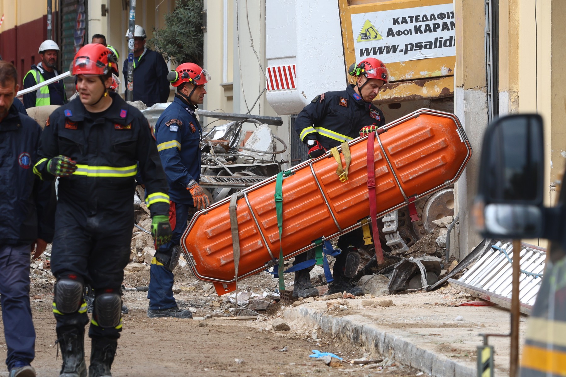 Τραγωδία στην Πλάκα: Τι λέει η Πυροσβεστική για την οσμή αερίου
