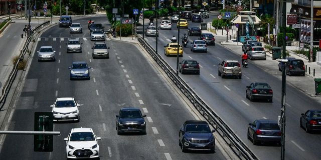 Καραμπόλα με τρία οχήματα στο δεύτερο τούνελ της Λ. Ποσειδώνος
