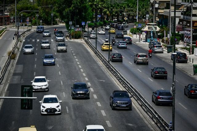 Καραμπόλα με τρία οχήματα στο δεύτερο τούνελ της Λ. Ποσειδώνος