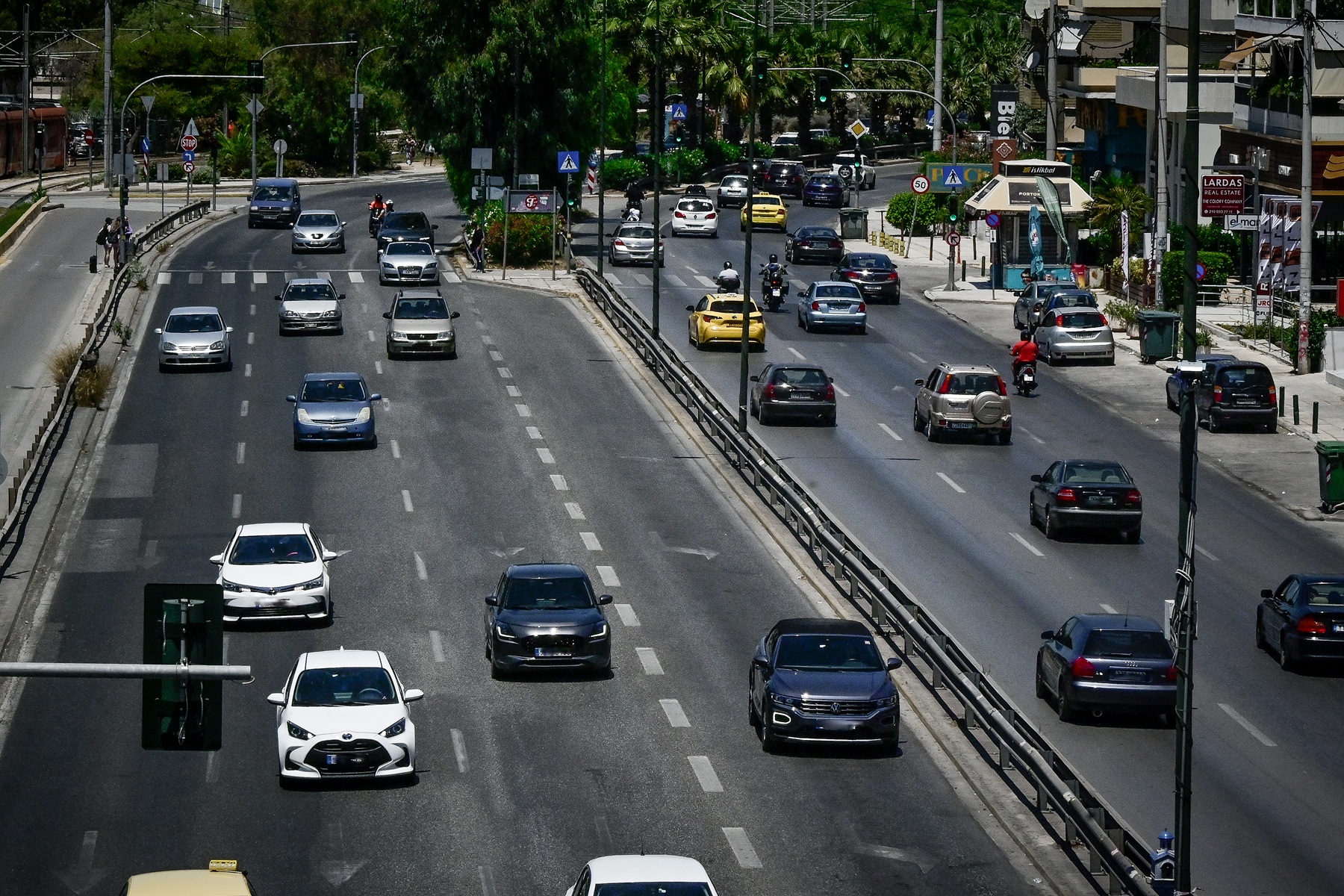 Καραμπόλα με τρία οχήματα στο δεύτερο τούνελ της Λ. Ποσειδώνος