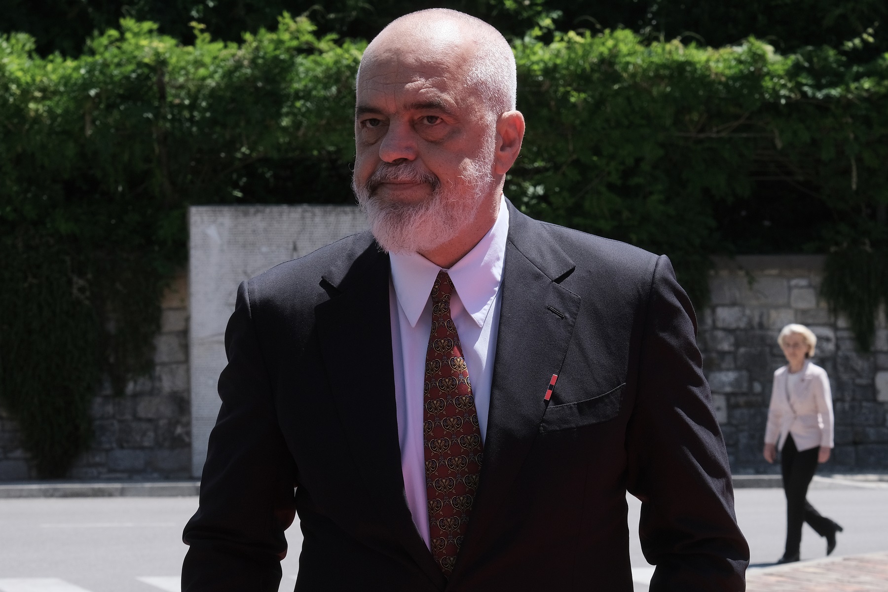 Μακρόν και Ράμα: Μόνο ψέματα μπροστά στο χάος που δημιούργησαν