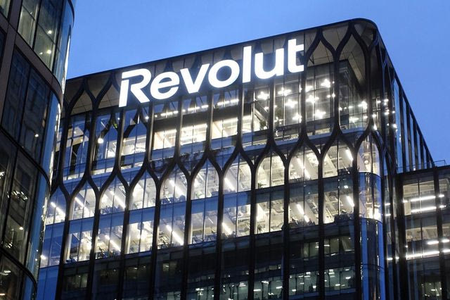 Revolut: Χάκερς ζητούν λύτρα ύψους 3 εκατ. δολαρίων για να μην πουλήσουν δεδομένα πελατών