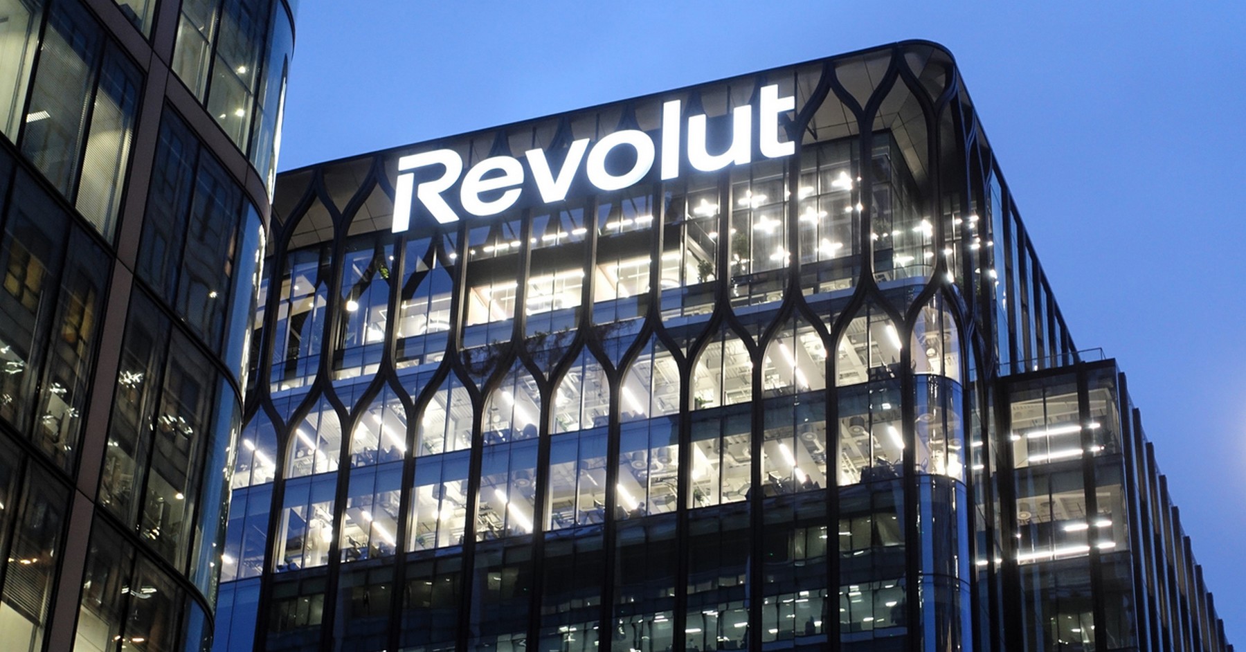 Revolut: Χάκερς ζητούν λύτρα ύψους 3 εκατ. δολαρίων για να μην πουλήσουν δεδομένα πελατών