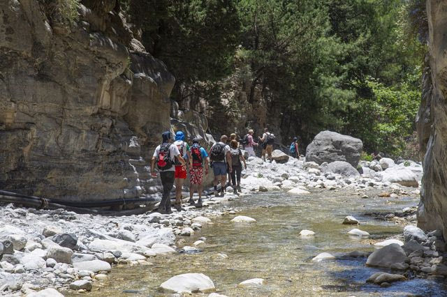 Επιχείρηση διάσωσης μοναχού στο φαράγγι της Σαμαριάς