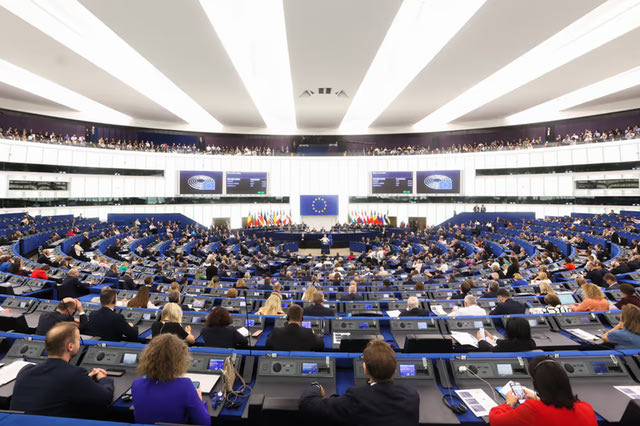 Πώς είδαν οι πολιτικές ομάδες τις εξαγγελίες της Φον Ντερ Λάιεν