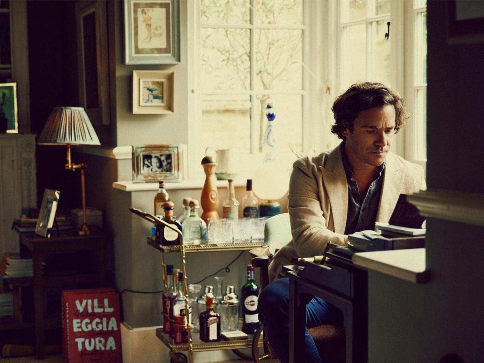 Jack Savoretti: “Είμαι παιδί της δεκαετίας του ’90 και όποιος μεγάλωσε τότε θα καταλάβει τι εννοώ” – Νέο single