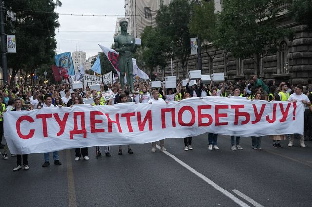 Σερβία: Οι φοιτητές κατέθεσαν το ψηφοδέλτιο για τις βουλευτικές εκλογές της 25ης Οκτωβρίου