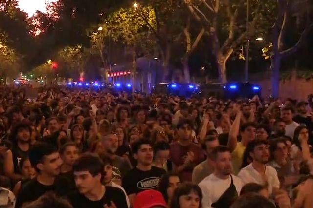 Ισπανία: Πάνω από 10.000 άνθρωποι στους δρόμους για την έξωση 87χρονης – “Ντροπή”