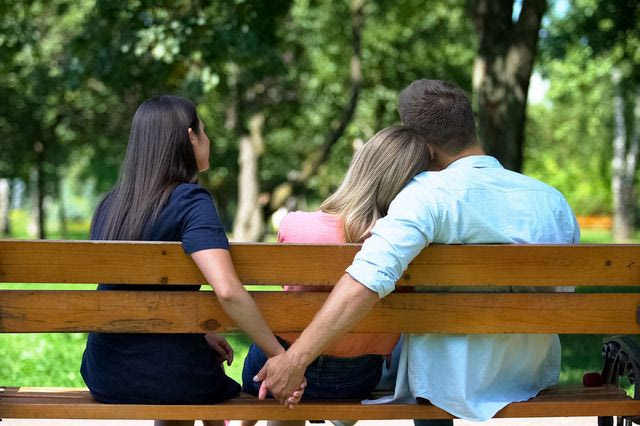 Σιάτλ: Προστατεύει με νόμο τους κατοίκους με πολλαπλούς συντρόφους – “Δεν κρίνουμε”