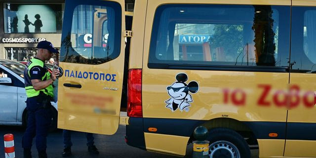 Πρώτο κουδούνι με ελέγχους της τροχαίας στα σχολικά λεωφορεία – Τι ερευνούν τα κλιμάκια