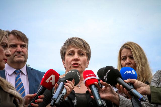 Τέμπη: Κατάθεση ψυχής από τη μητέρα της 18χρονης Αναστασίας – “Όσοι αθωωθείτε, ευελπιστώ τα βράδια να μην κοιμάστε”