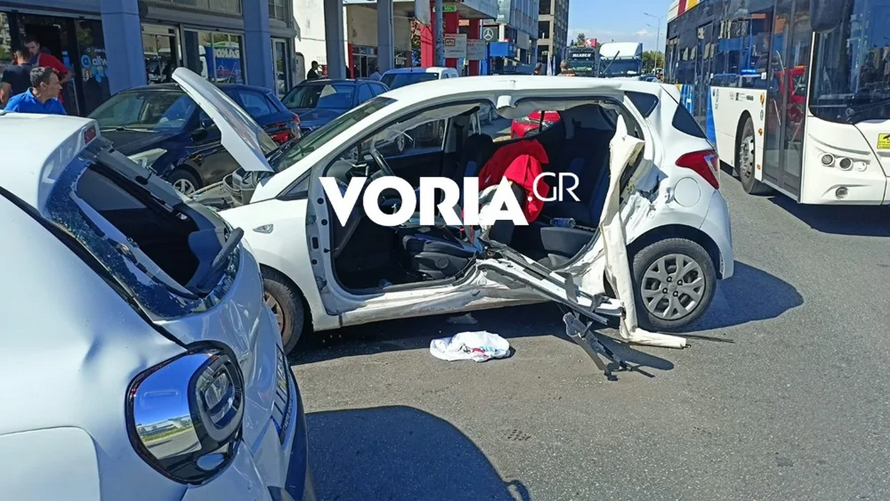 Θεσσαλονίκη: 30χρονος έπαθε επιληπτική κρίση ενώ οδηγούσε – Παρέσυρε τρία ΙΧ και ένα μηχανάκι