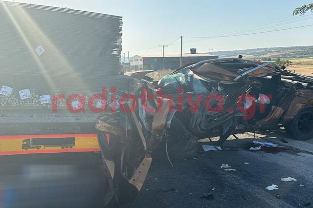 Τροχαίο δυστύχημα στη Θήβα – Νεκρός 56χρονος μετά από σφοδρή σύγκρουση ΙΧ με φορτηγό