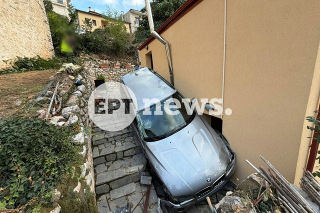 Παραλίγο τραγωδία στην Καστοριά: Αυτοκίνητο “προσγειώθηκε” σε αυλή σπιτιού