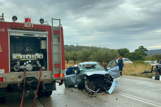 Τροχαίο στο Ναύπλιο: Σφοδρή σύγκρουση δύο ΙΧ – Τρεις τραυματίες