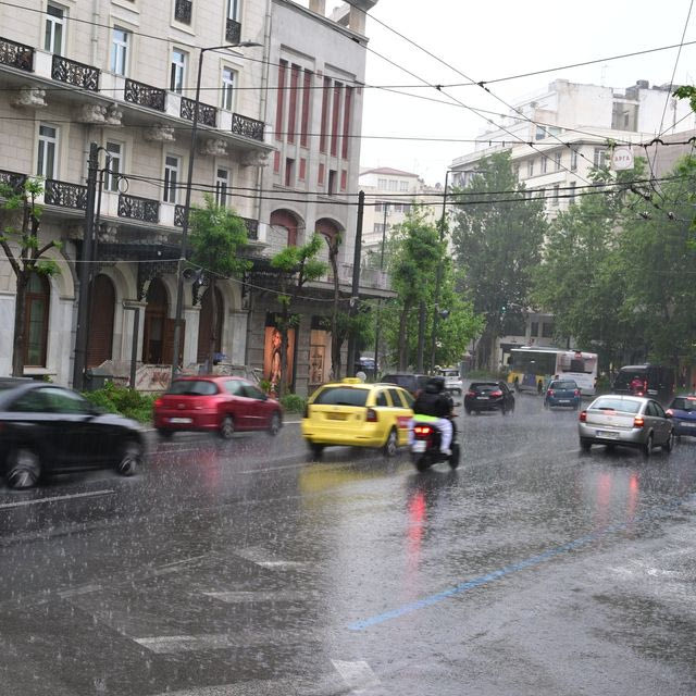 Πού και πότε θα “χτυπήσει” η κακοκαιρία – Χάρτες