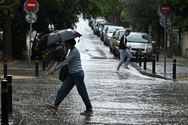 Βροχερό σκηνικό στην Αττική (φωτογραφία αρχείου)