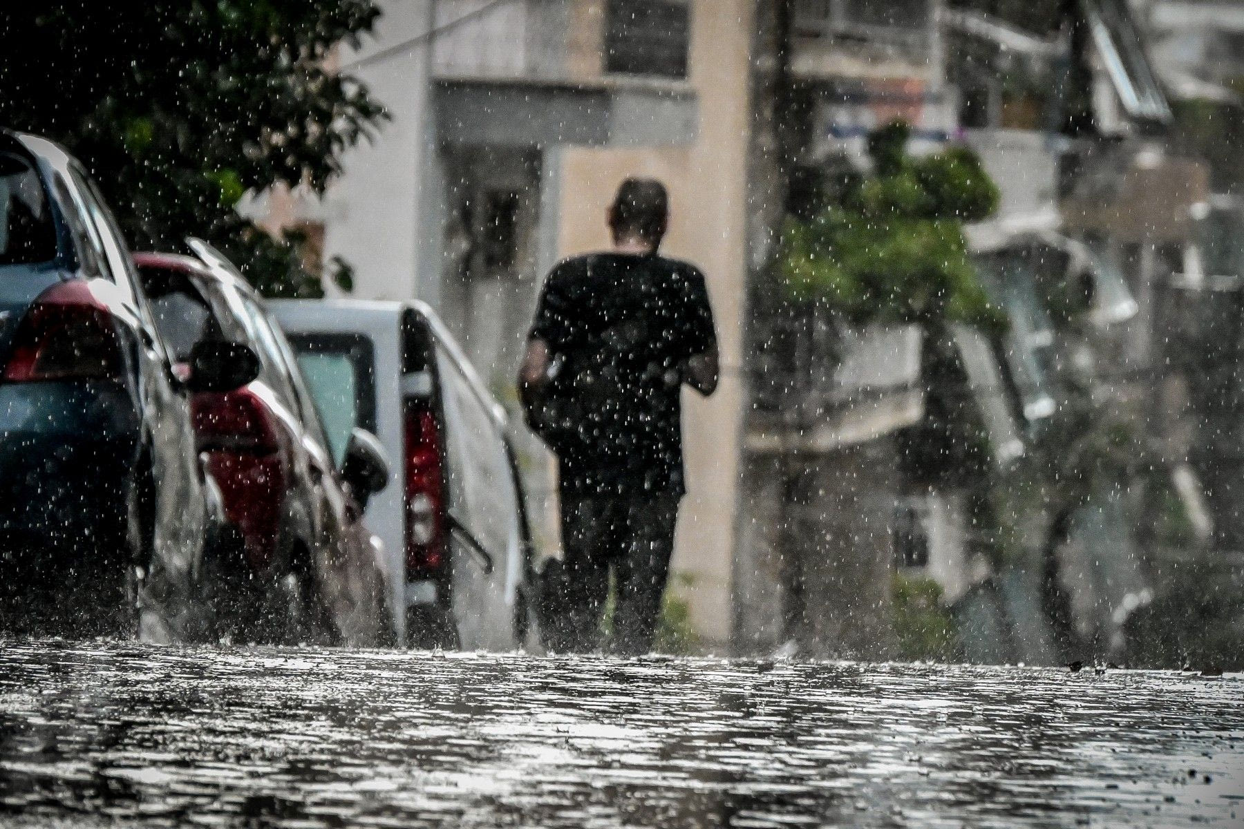 Κακοκαιρία: Πότε εξασθενούν τα φαινόμενα - Αλλάζει πάλι το σκηνικό τον Οκτώβριο