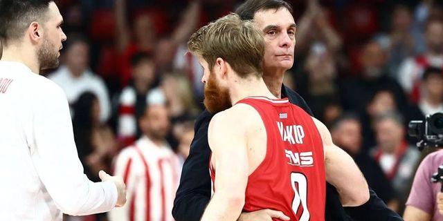 Τετ α τετ Μπαρτζώκα με Γουόκαπ στο Άμπου Ντάμπι – Τι είπαν