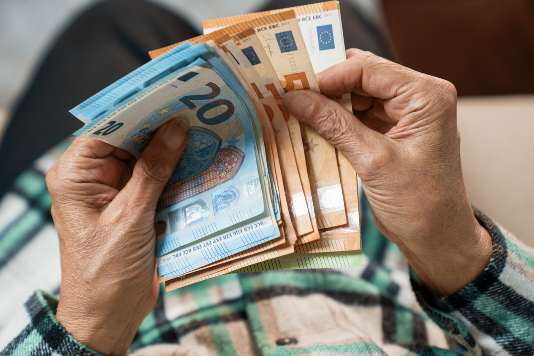 Συντάξεις Οκτωβρίου: Πότε θα γίνουν οι πληρωμές ανά ταμείο – Οι ημερομηνίες