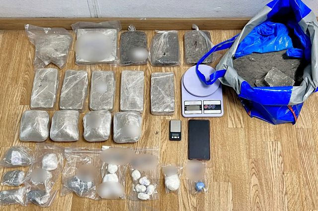 Σύλληψη διακινητή ναρκωτικών στο Ζεφύρι – Κατασχέθηκαν 7,5 κιλά ηρωίνης