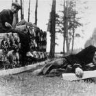 Εργαζόμενοι το 1943 κάνουν διάλειμμα