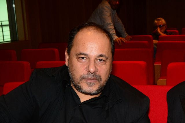 Γιατί ο Αλέξανδρος Ρήγας φοράει πάντα μαύρα