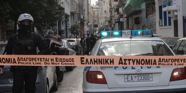 41χρονος κατήγγειλε πως έξι άτομα τον βίασαν, τον βιντεοσκόπησαν και τον έριξαν στη θάλασσα