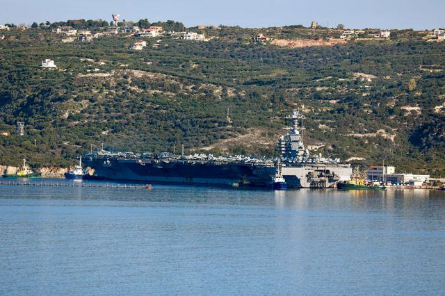 Χανιά: Γυναίκα συνελήφθη για κατασκοπεία – Φωτογράφιζε εγκαταστάσεις στη Σούδα