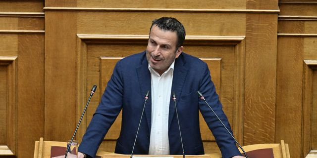Παραστατίδης: “Κ. Σκέρτσο, δεν είστε εδώ για προστατέψετε τα παιδιά, αλλά τους εαυτούς σας”