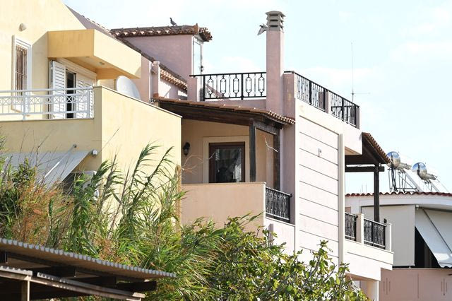 Λαύριο: Ποινική δίωξη για απόπειρα ανθρωποκτονίας στον 32χρονο που επιτέθηκε στην πρώην του