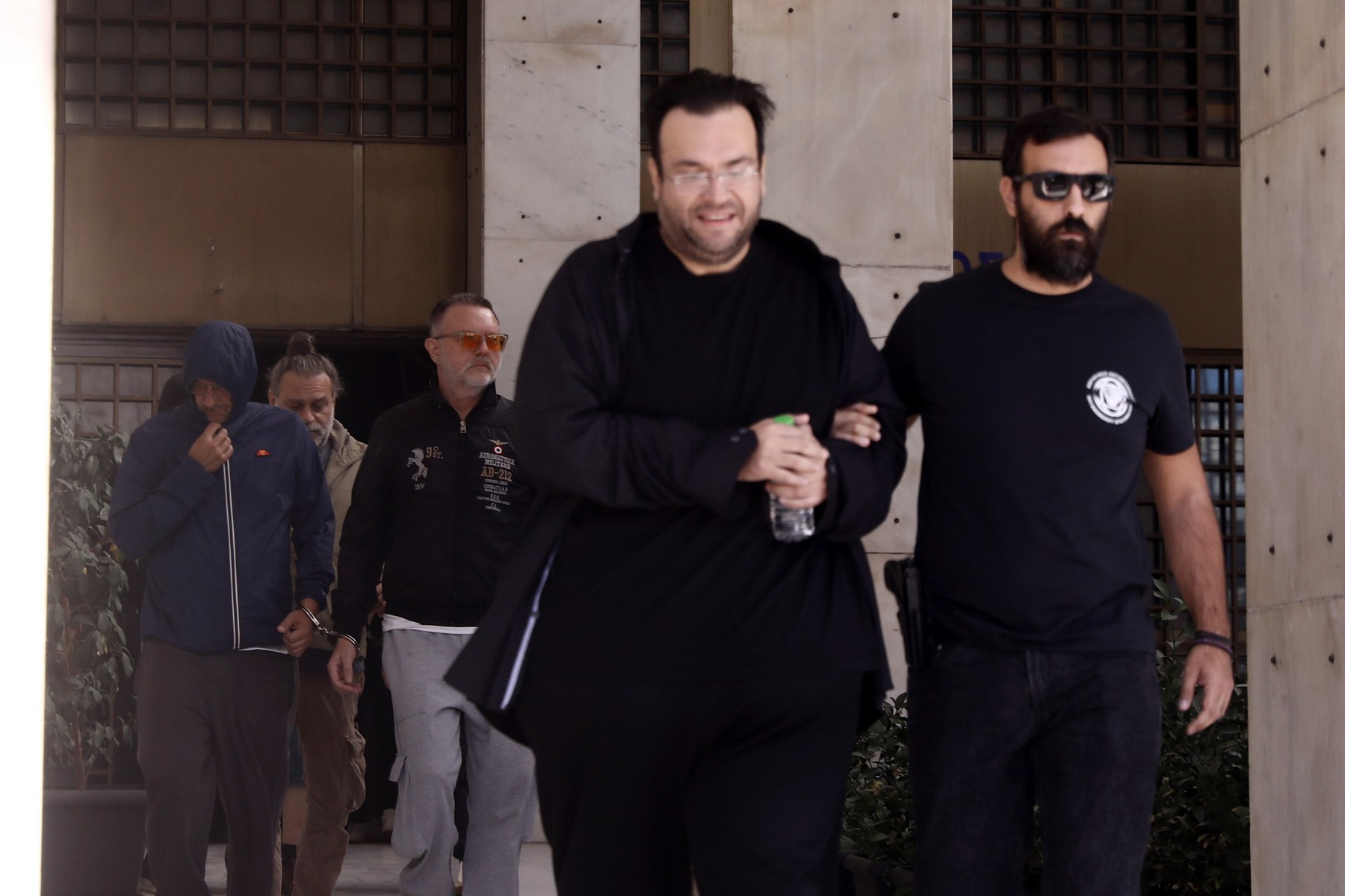 Υπόθεση Καμπούρη: Ερευνάται και για φοροδιαφυγή το ζεύγος – Παραμένει υπό κράτηση