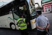 Μενίδι: Πούλμαν του καζίνο βγήκε από την πορεία του και προσέκρουσε σε δέντρο